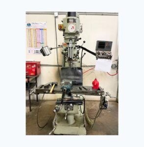 Manual milling machine